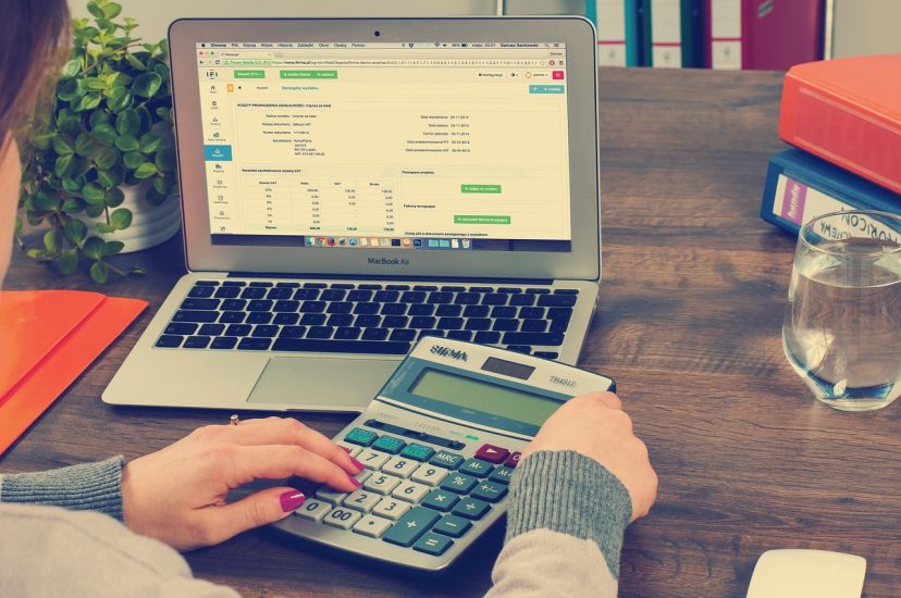bookkeeping 615384 1280 c7c667a4